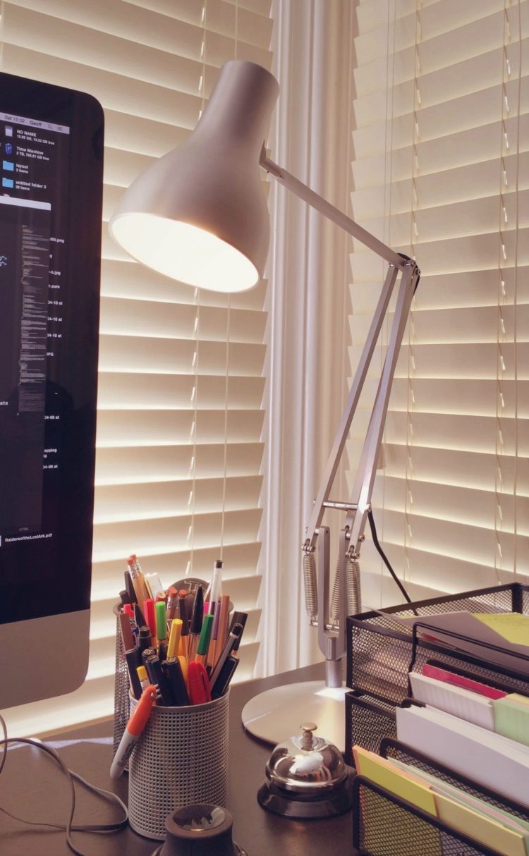 led desk lamp yt014b