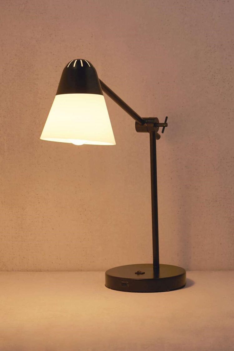 s-light desk lamp