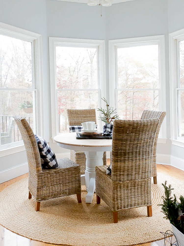 farmhouse table overhang