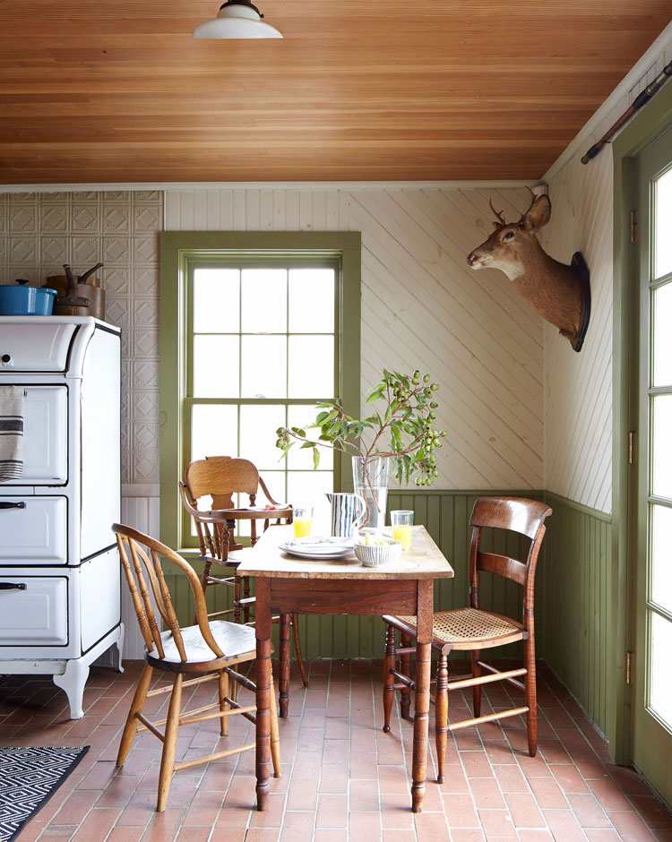 farmhouse table metal base