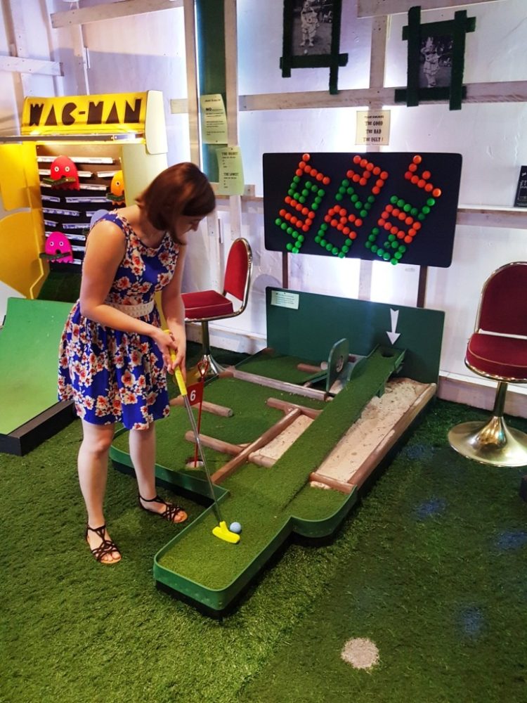 indoor mini golf kelowna