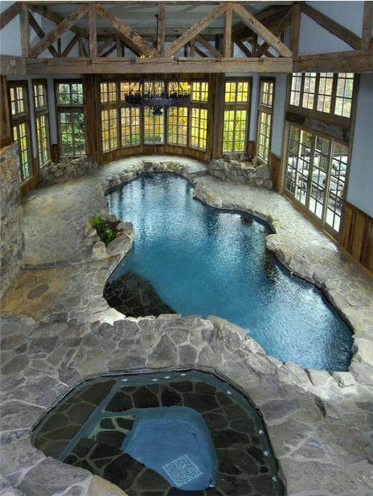 p&o azura indoor pool