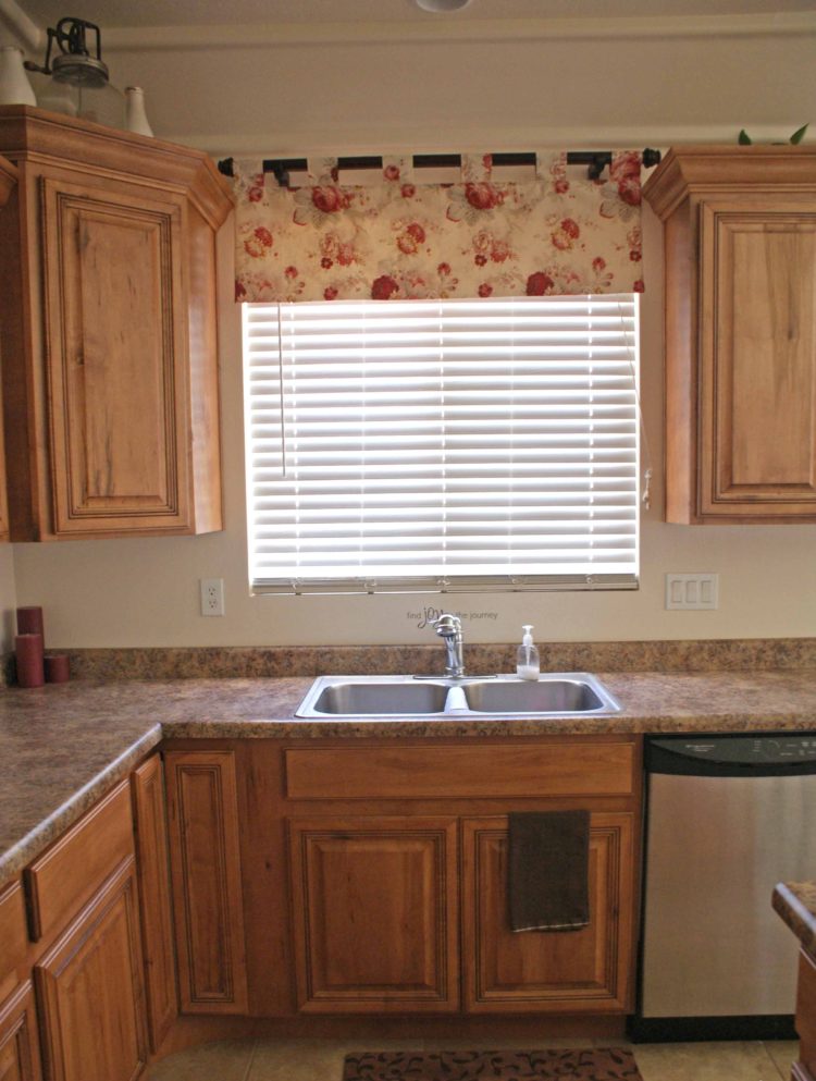 kitchen curtains and valances