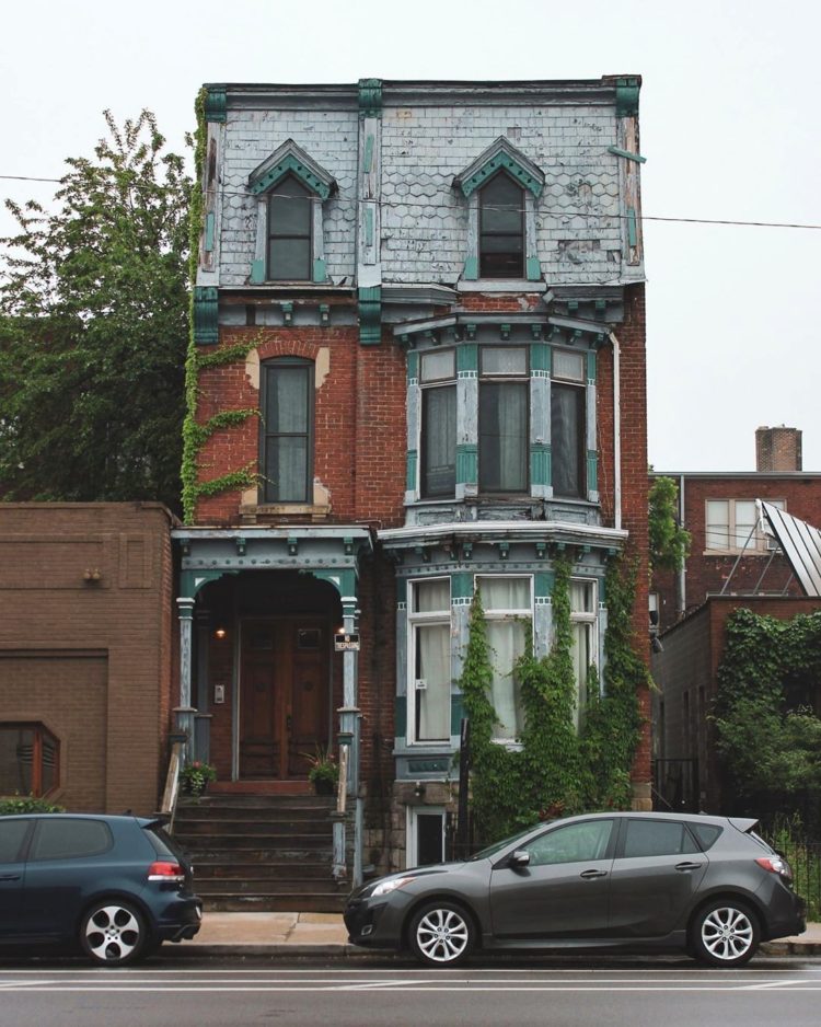 mansard roof netherlands