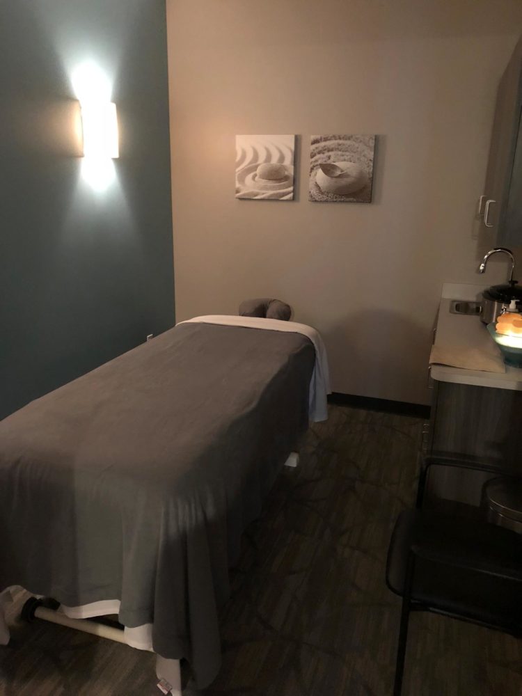 massage therapy room lighting