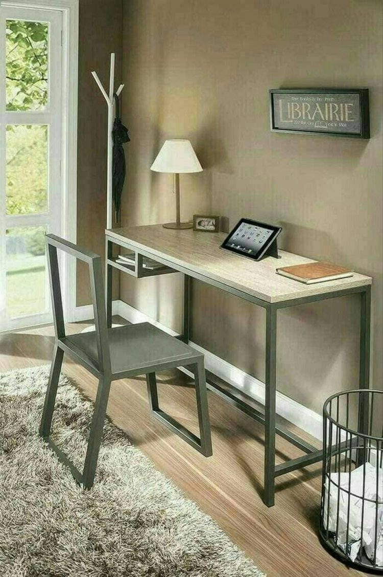 e charge laptop table
