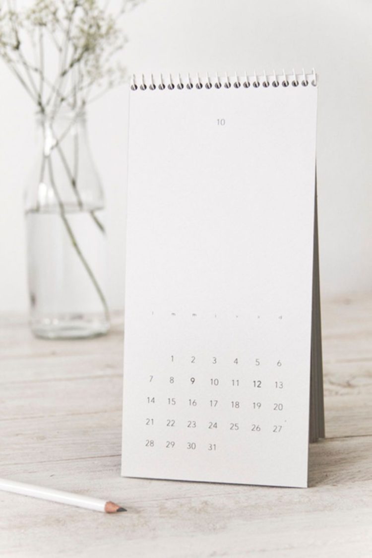 types of desk calendars