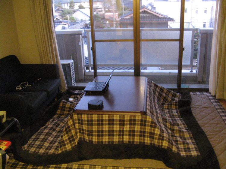electric kotatsu table