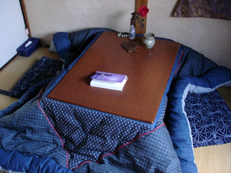 kotatsu table in america 2