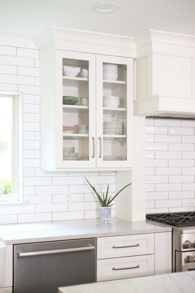 50+ Exciting Subway Tile Backsplash to Inspire You